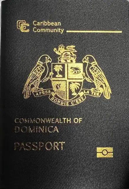 Dominika pasaportunun kapağı